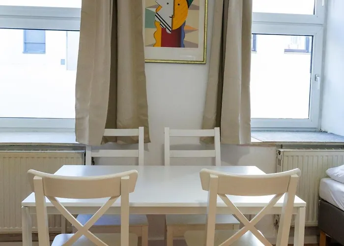 Helles Altbau-studio Nahe Yppenplatz & U6 * Vienna