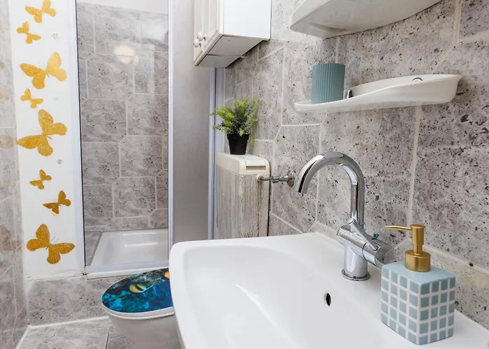 Helles Altbau-studio Nahe Yppenplatz & U6 *