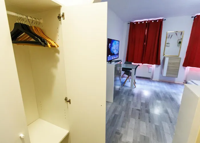 Apartment Helles Altbau-studio Nahe Yppenplatz & U6 Vienna