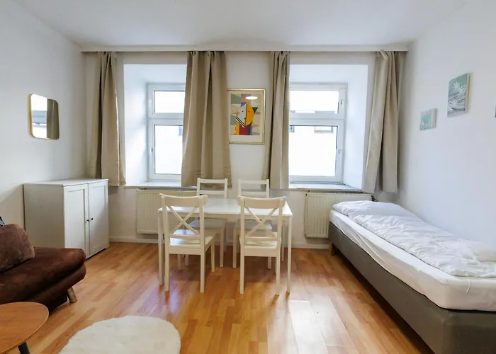 Helles Altbau-studio Nahe Yppenplatz & U6