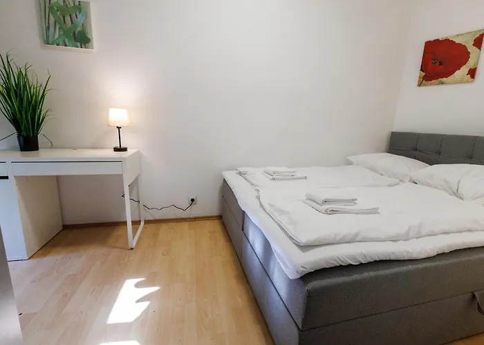 Helles Altbau-studio Nahe Yppenplatz & U6 Apartment